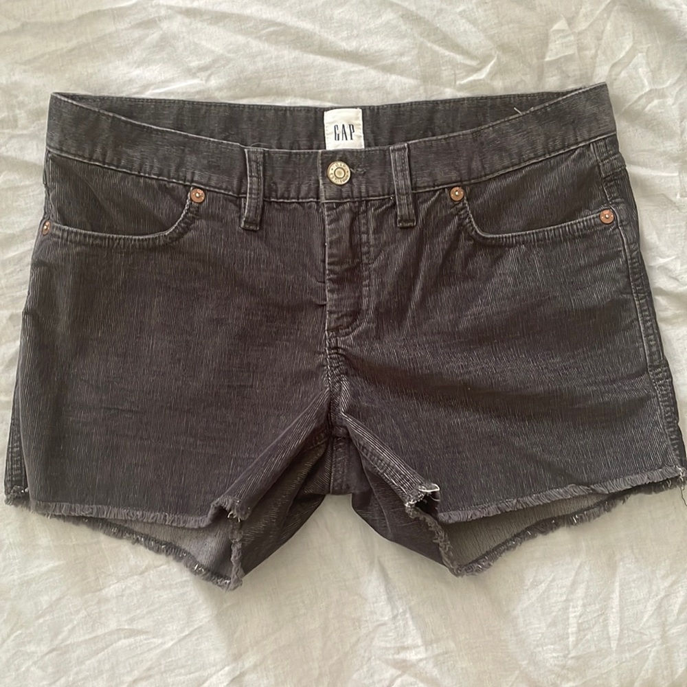 Gap Women’s Corduroy Shorts Size 6 EUC